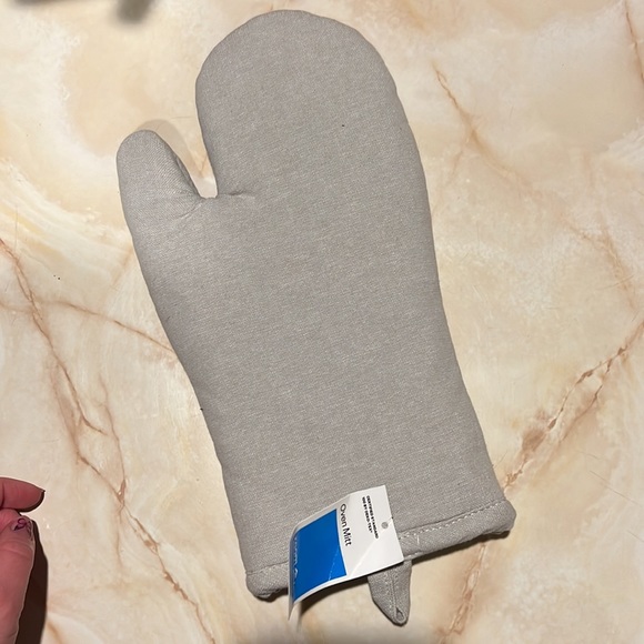 NWT 3pc Modern Oven Mitts - Picture 5 of 5